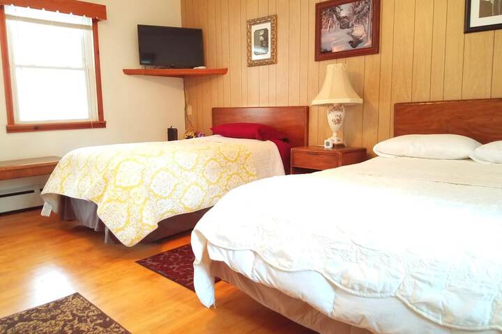Room 12 of 37