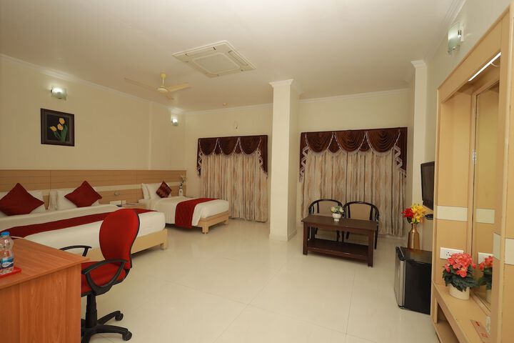 Room 12 of 30