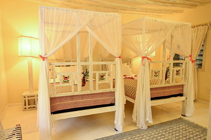 Room 14 of 195