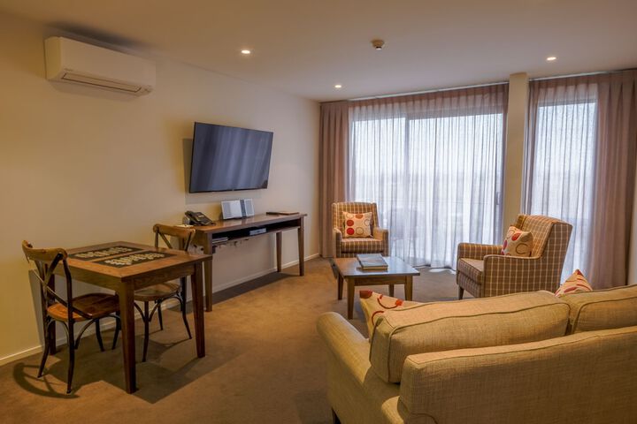 Room 4 of 39