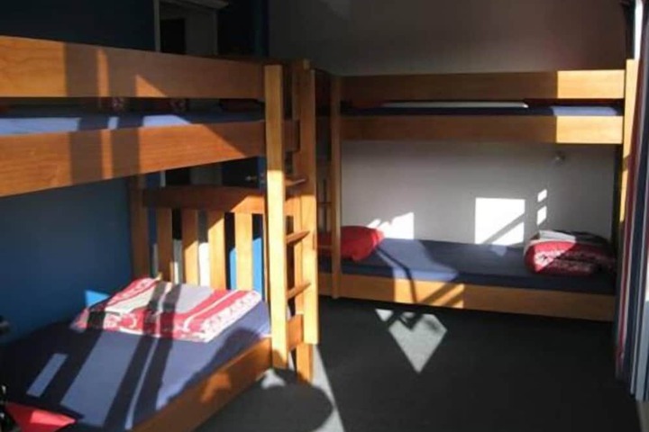 Room 28 of 42