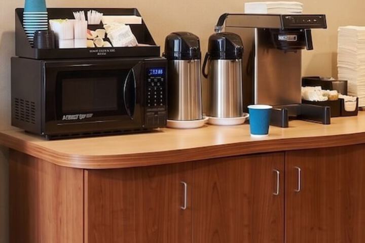 Breakfast/Coffee Service 13 of 17