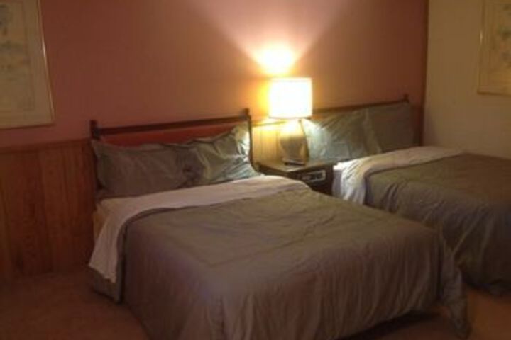 Room 5 of 23