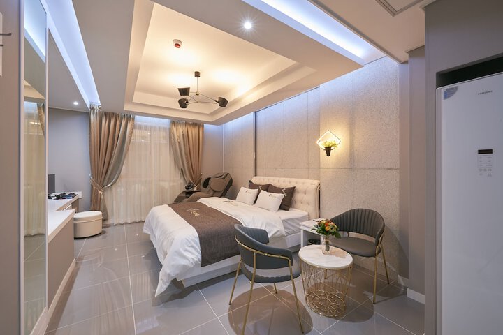 Room 20 of 61