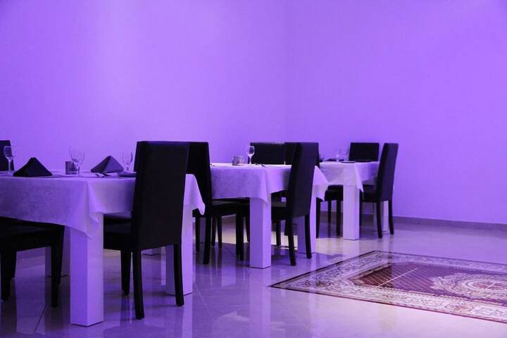 Dining 3 of 10