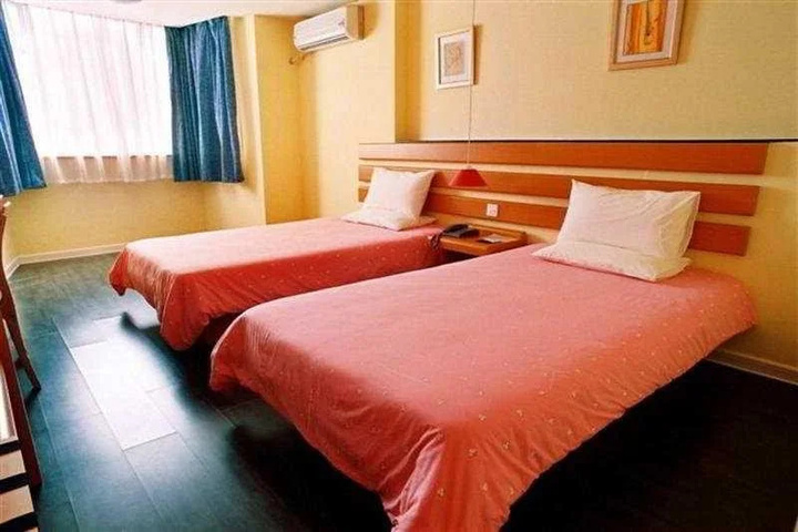 Room 3 of 4