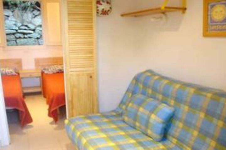 Room 36 of 40