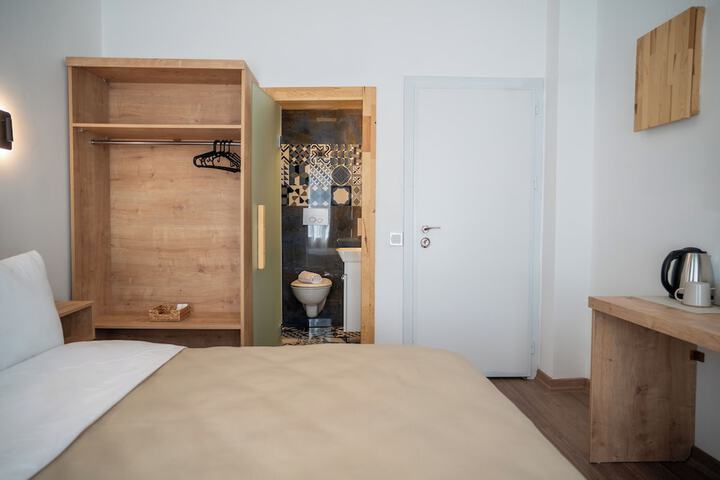 Room 11 of 57