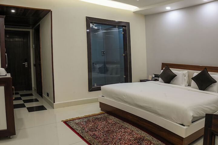 Room 135 of 288