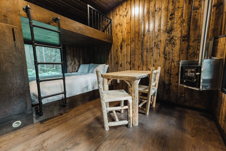 Room 42 of 145