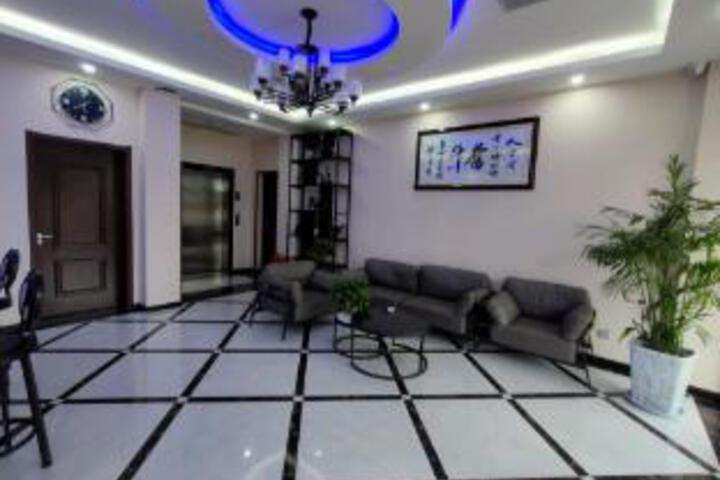 Yijia Selected Hotel (Renmin Road Xiguan Branch)