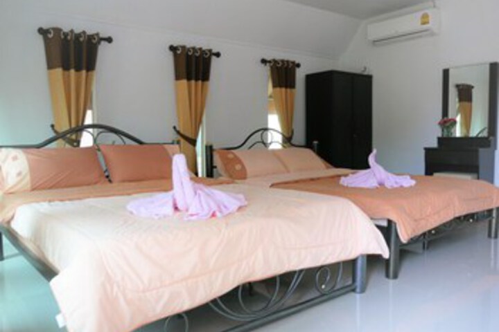 Room 34 of 42