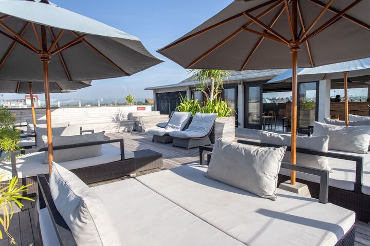 Sundeck 67 of 73