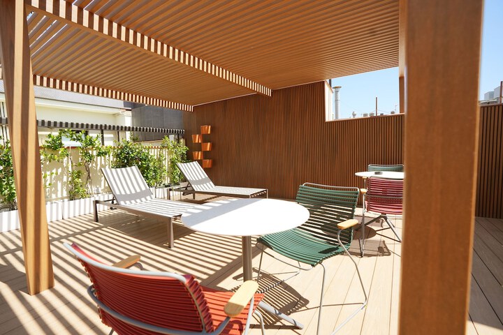 Sundeck 53 of 59