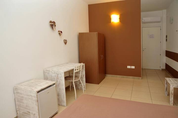Room 38 of 62