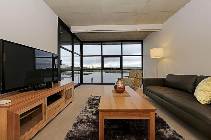 Room 27 of 40
