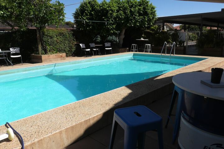 Pool Hotel