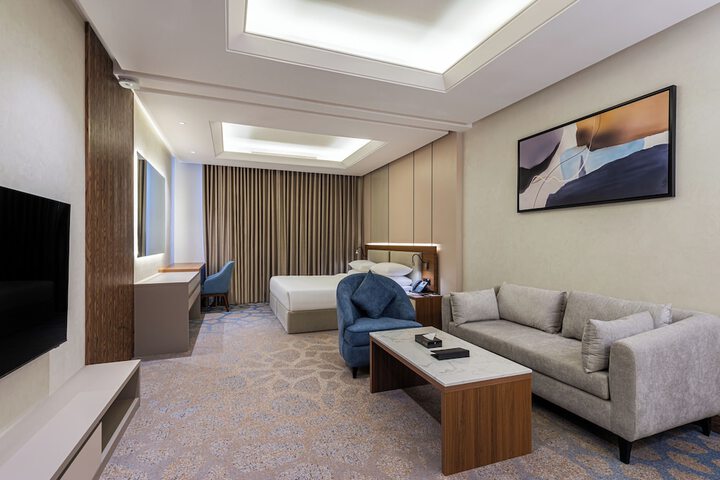 Room 32 of 54