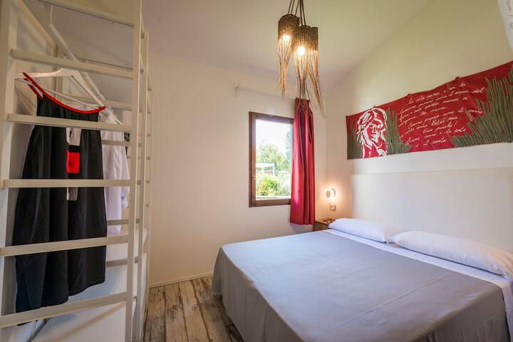 Room 16 of 74
