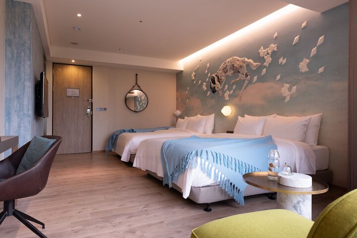 Room 26 of 89