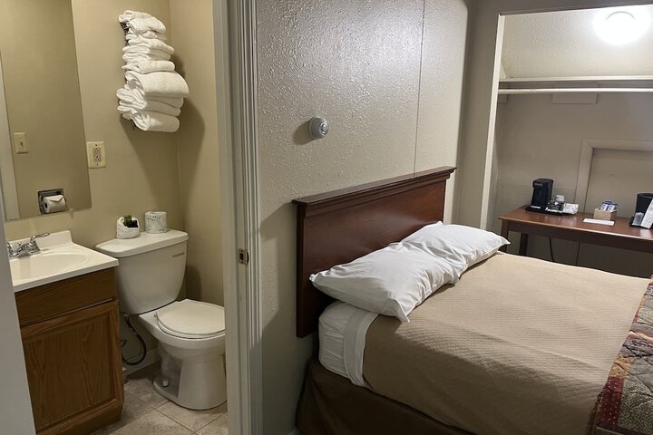 2 Double Beds (5 of 7)