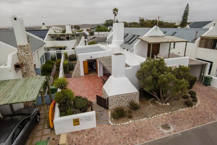 Sea Pearl Holiday Home