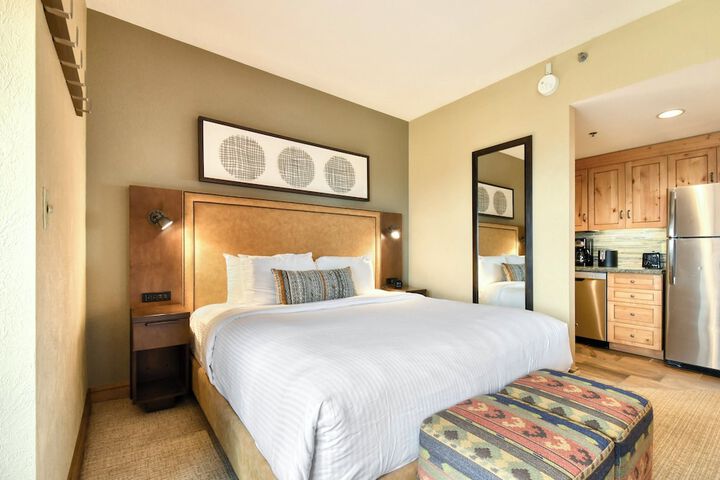 Room 41 of 181