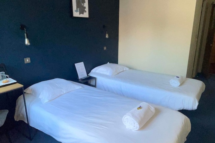 Room 7 of 39