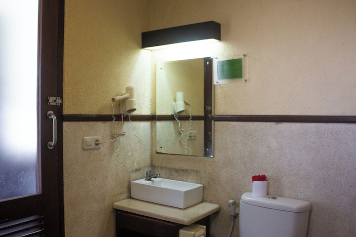 Room 26 of 34