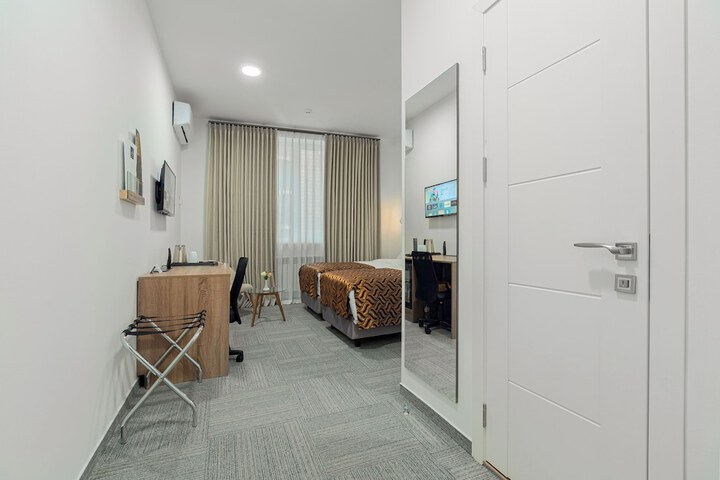 Room 19 of 71
