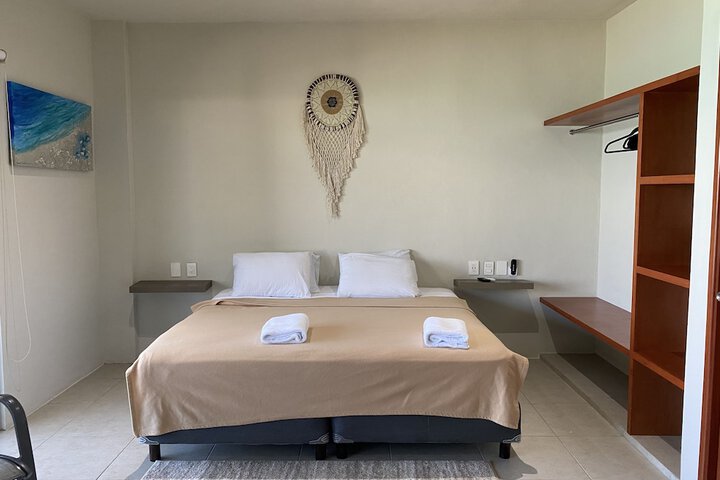 Room 3 of 73
