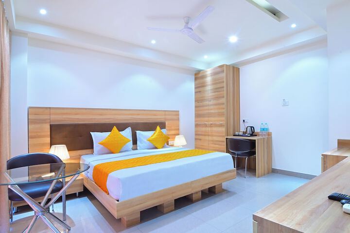Room 18 of 23