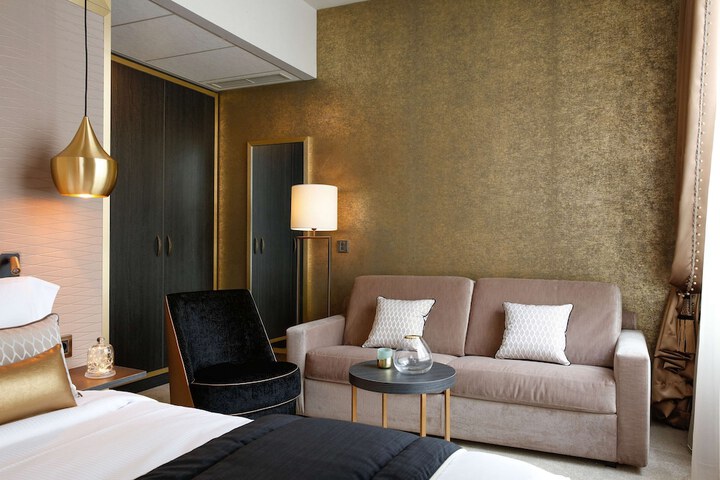 Room 27 of 57