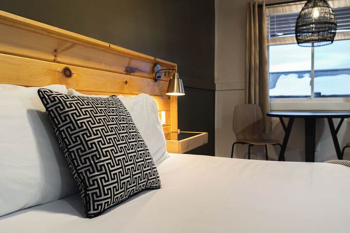 Room 17 of 47