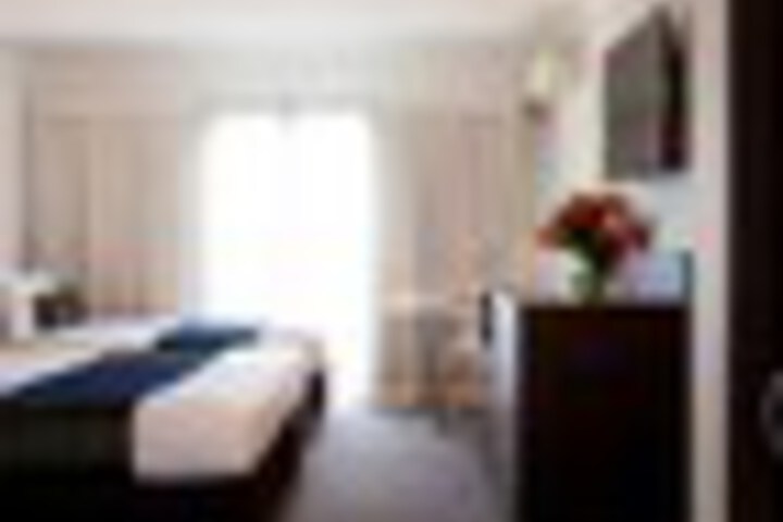 Room 14 of 69