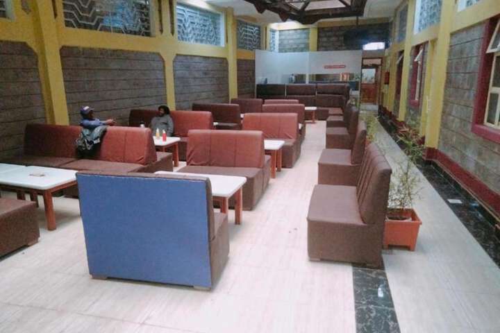 Dining 10 of 14