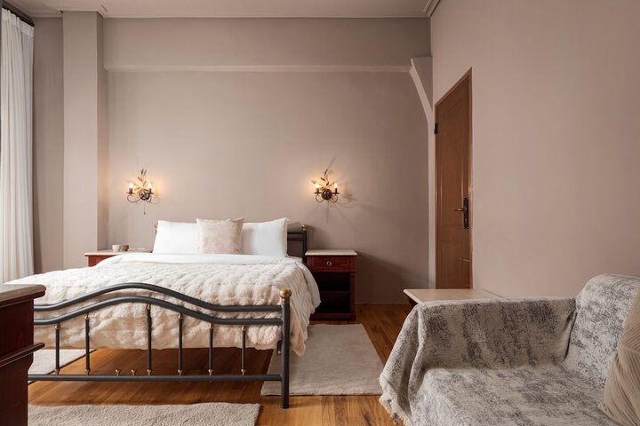 Room 20 of 132