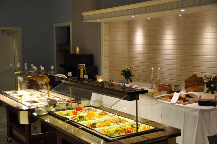 Dining 50 of 100