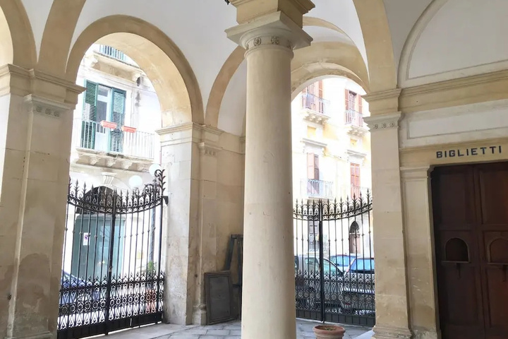 Maison Des Artistes