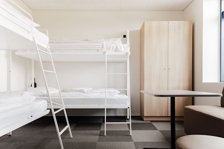 Room 11 of 45