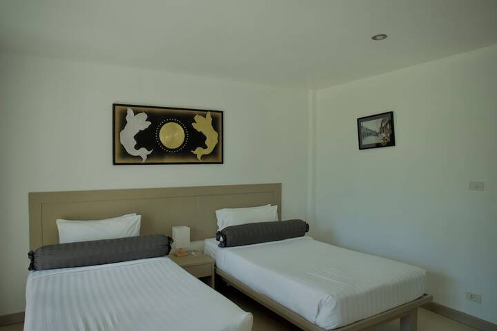 Hotel Suite Photo
