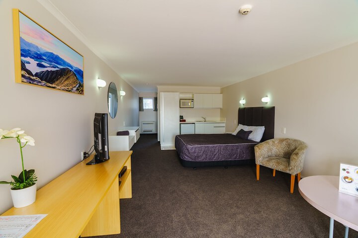 Room 12 of 63