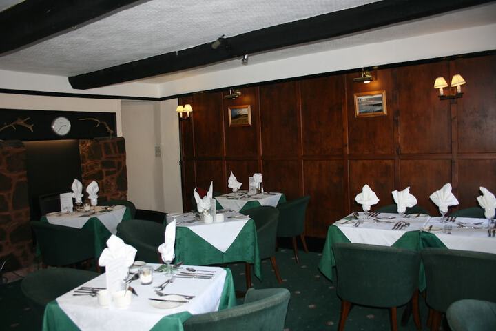 Dining 42 of 62