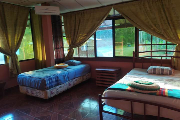 Room 10 of 114