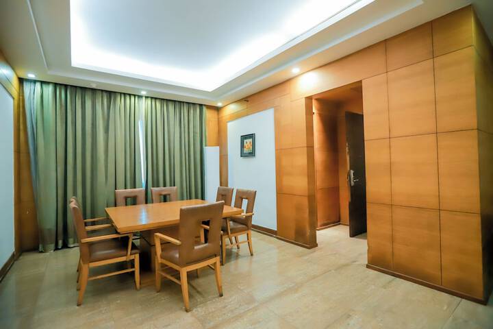 Room 14 of 84