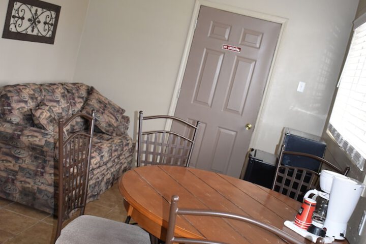 Room 43 of 94