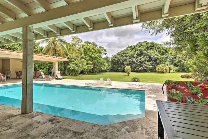 Pool 17 of 27