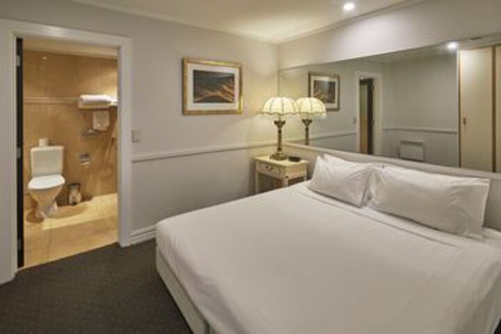 Room 22 of 70