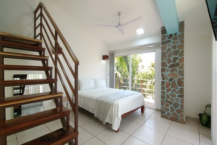 Room 5 of 231