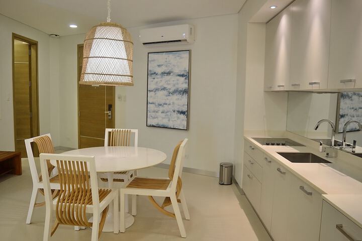 Room 42 of 120